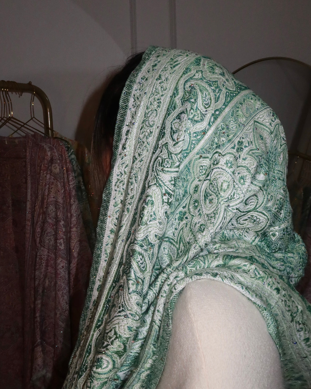 Hijab im Pashmina-Look